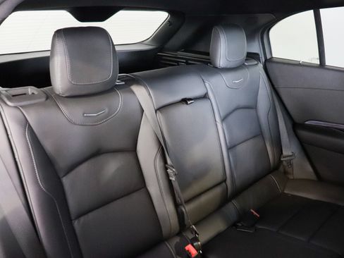 Used 2023 Cadillac XT4 Luxury w/ Cold Weather Package AWD/4WD image 17