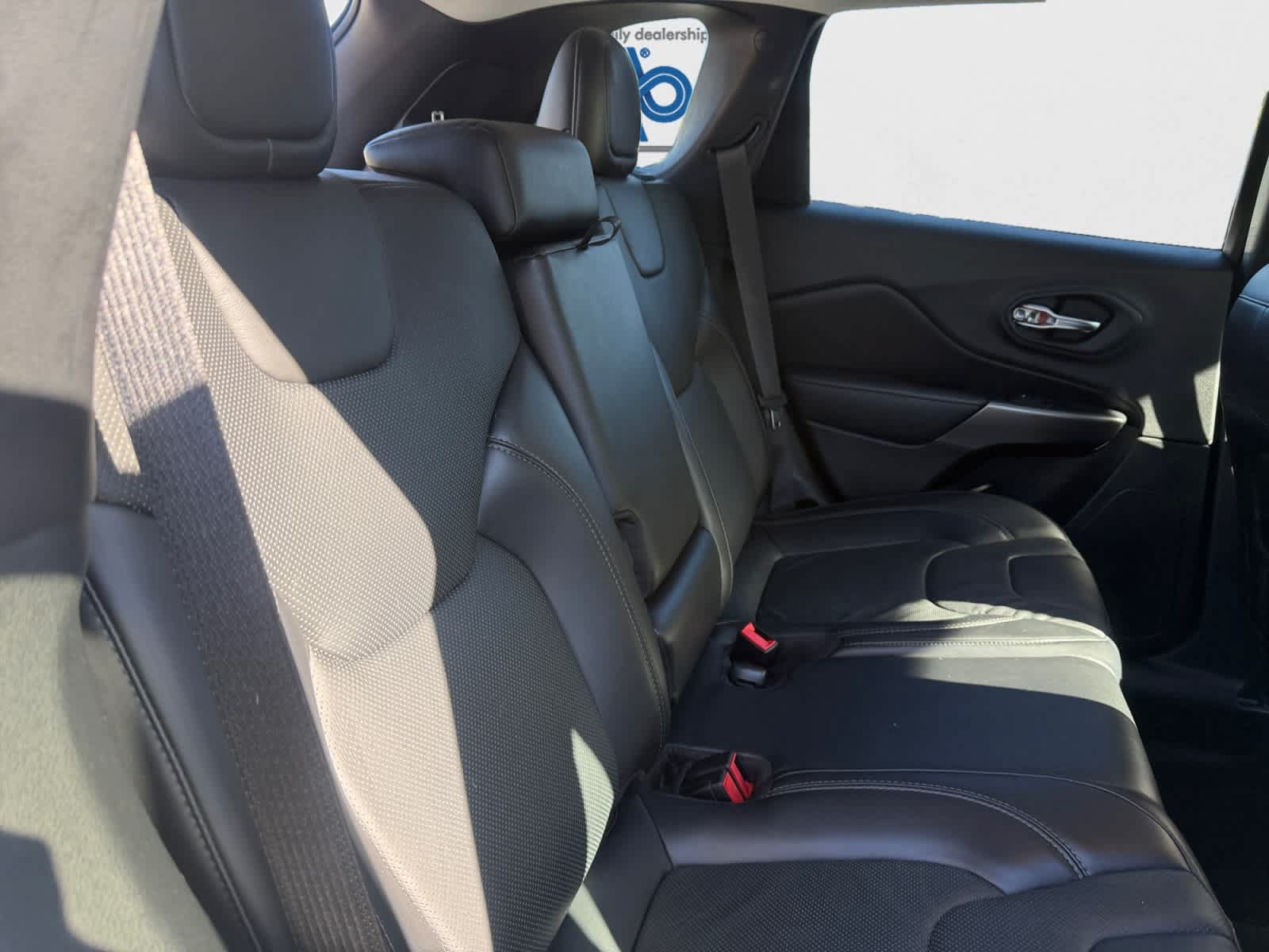 Used 2020 Jeep Cherokee Limited AWD/4WD image 24