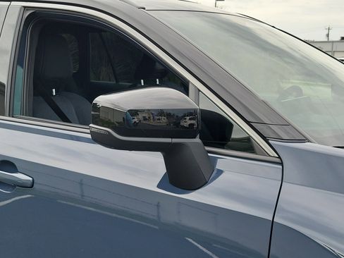 Used 2026 Toyota RAV4 XSE w/ Panoramic Sun Roof Package AWD/4WD image 9