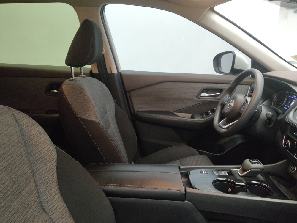 Used 2023 Nissan Rogue SV FWD image 21