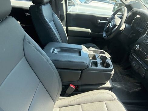 Used 2023 GMC Sierra 1500 Pro w/ Pro Value Package AWD/4WD image 3