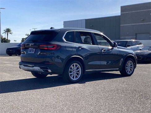 Used 2022 BMW X5 xDrive40i w/ Luxury Seating Package image 6