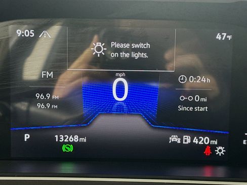 Used 2024 Volkswagen Tiguan SE image 16