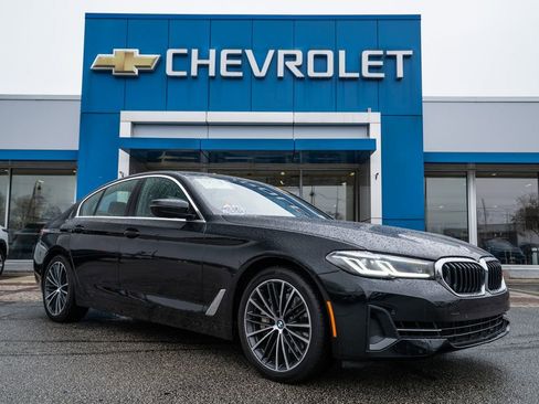 Used 2023 BMW 540i xDrive w/ Premium Package image 1