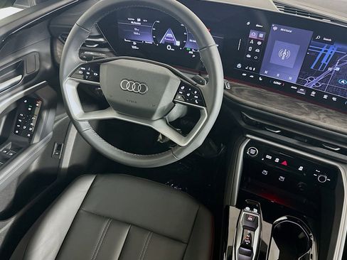 New 2025 Audi Q5 Premium image 6