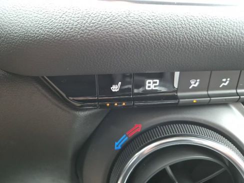 Used 2024 Chevrolet Blazer LT w/ Convenience Package FWD image 29