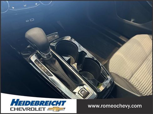 Used 2024 Chevrolet Trax LT w/ Driver Confidence Package FWD image 24