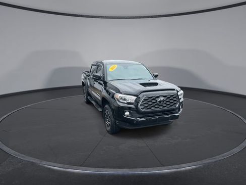 Used 2023 Toyota Tacoma TRD Sport w/ Technology Package image 4