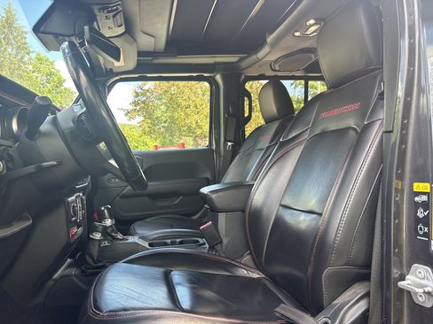 Used 2021 Jeep Wrangler Unlimited Rubicon AWD/4WD image 12