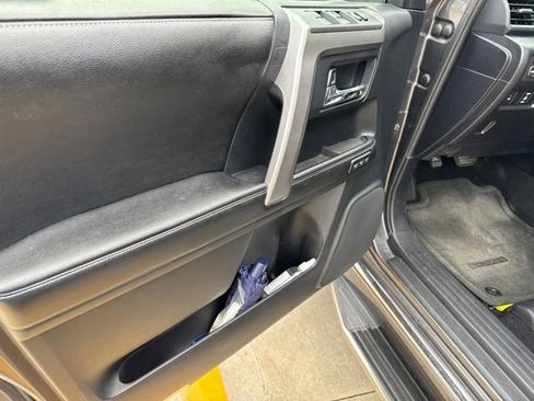 Used 2015 Toyota 4Runner Limited RWD image 30