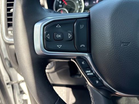 Used 2025 RAM 1500 Laramie AWD/4WD image 21