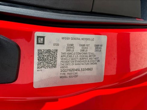 Used 2020 Chevrolet Corvette Stingray Coupe w/ 1LT image 32