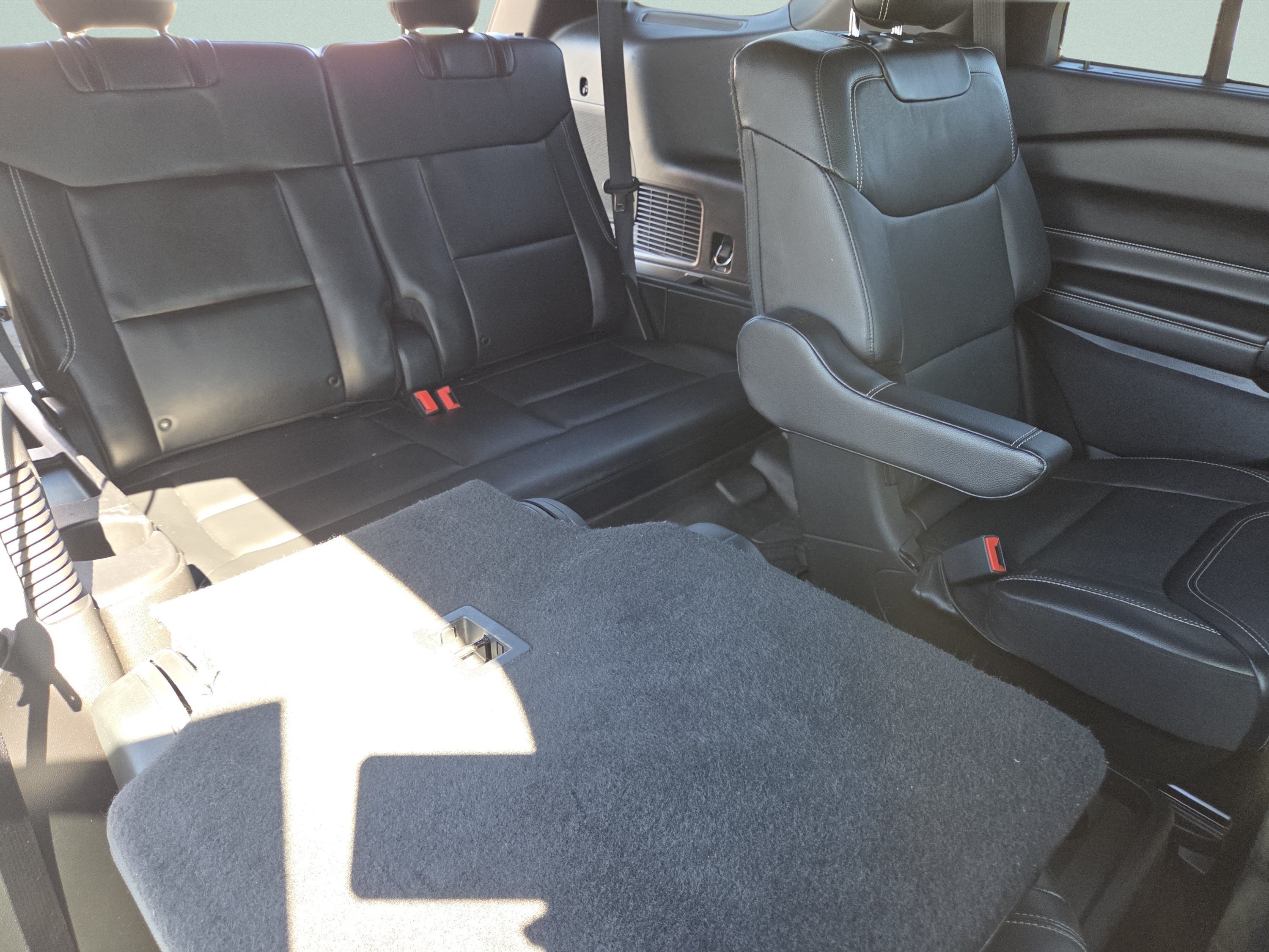 Used 2020 Ford Explorer ST w/ ST Street Pack AWD/4WD image 5