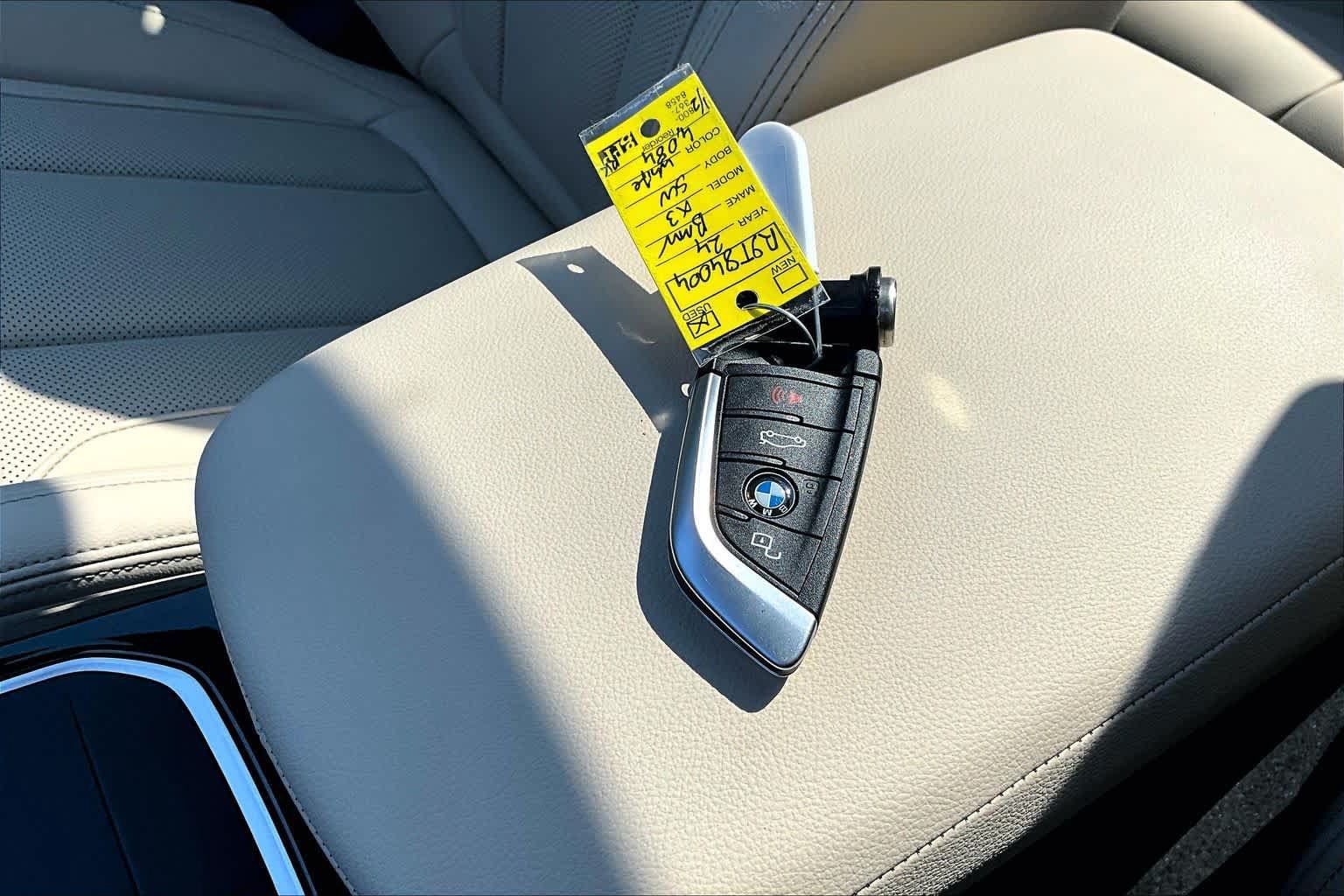 Used 2024 BMW X3 xDrive30i w/ Convenience Package AWD/4WD image 15