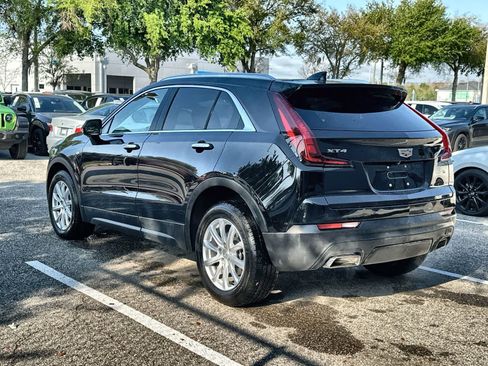 Used 2022 Cadillac XT4 Luxury w/ Driver Awareness Package image 6