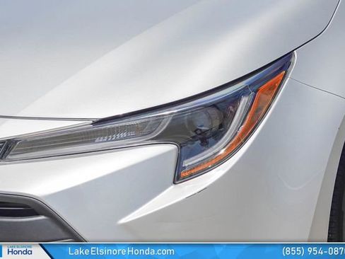 Used 2024 Toyota Corolla LE FWD image 5