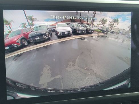 Used 2025 Jeep Wrangler Unlimited Rubicon image 14