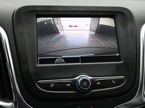 Used 2024 Chevrolet Equinox LS AWD/4WD image 35