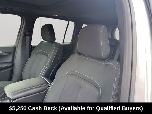 New 2025 Jeep Grand Cherokee Laredo X w/ Luxury Tech Group I RWD image 30