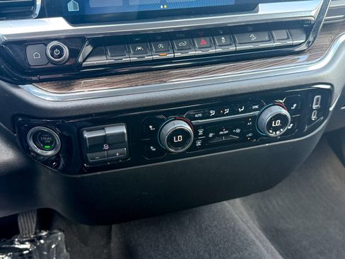 Certified 2023 Chevrolet Silverado 1500 RST AWD/4WD image 31