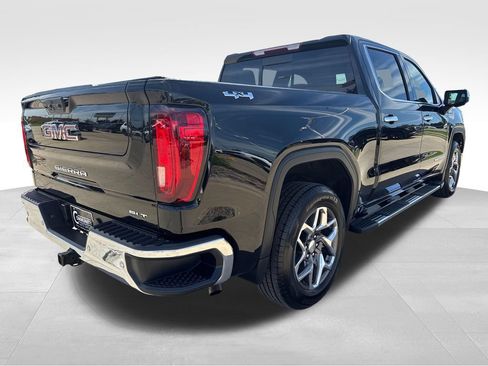 Used 2024 GMC Sierra 1500 SLT w/ SLT Premium Plus Package AWD/4WD image 7