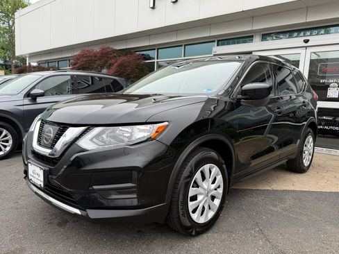 Used 2017 Nissan Rogue S AWD/4WD image 3