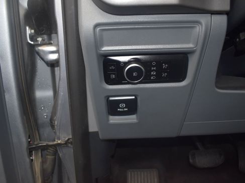 Used 2024 Ford F150 XLT w/ Mobile Office Package image 18