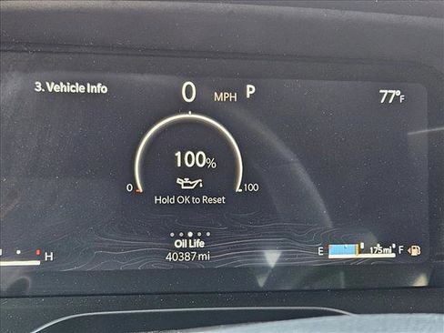 Used 2024 Jeep Grand Cherokee L Limited w/ Luxury Tech Group II image 7