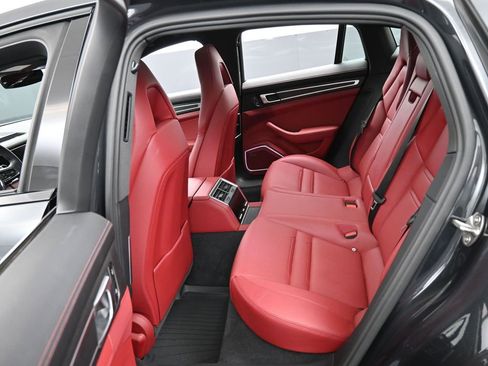 Certified 2023 Porsche Panamera 4 Platinum Edition image 26