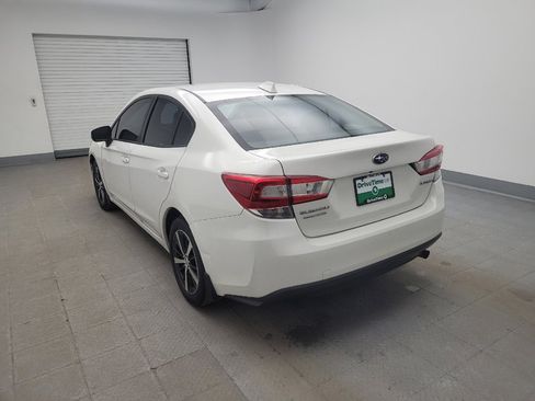 Used 2019 Subaru Impreza 2.0i Premium image 5