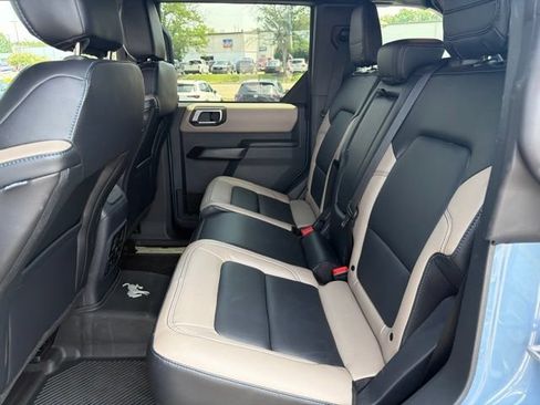 Used 2024 Ford Bronco Wildtrak AWD/4WD image 5