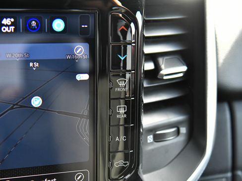 Used 2024 RAM 2500 Big Horn w/ Night Edition image 30