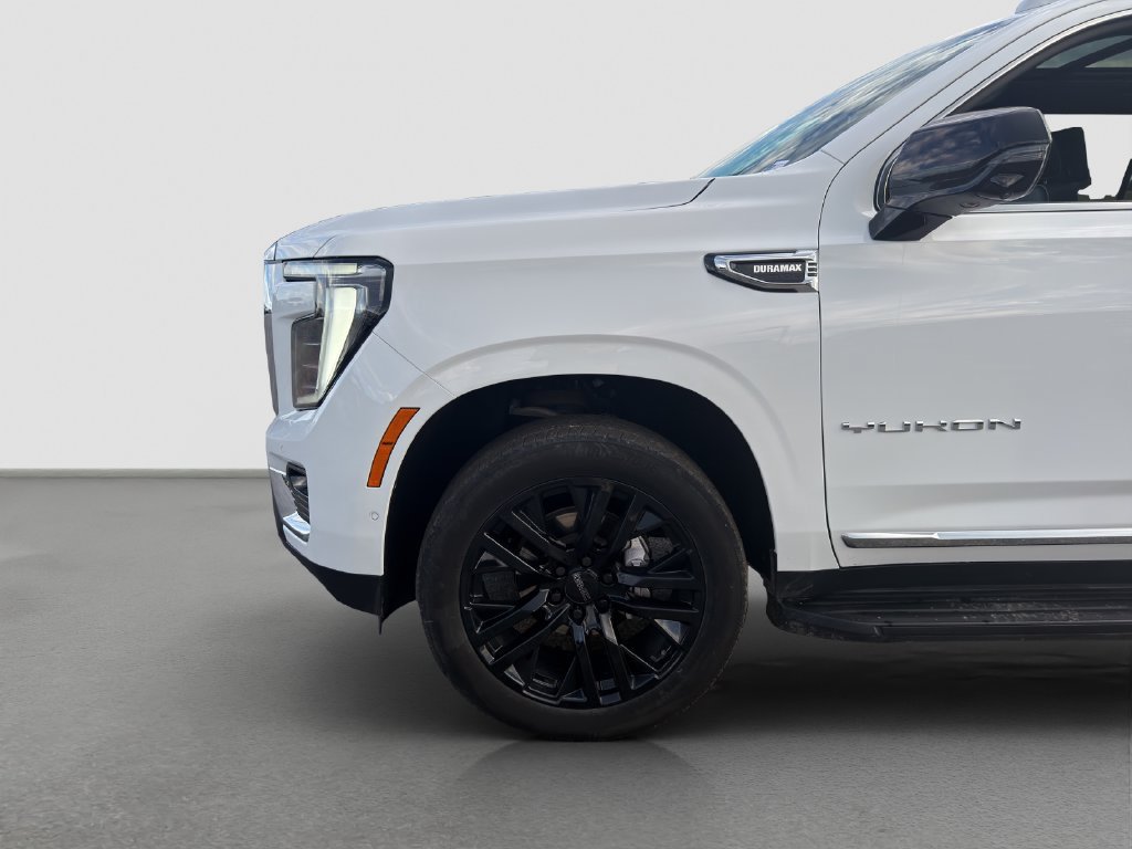 Used 2025 GMC Yukon Elevation w/ Elevation Premium Package AWD/4WD image 21