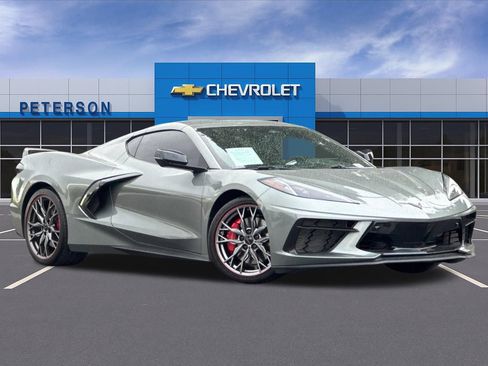 Used 2024 Chevrolet Corvette Stingray Preferred Cpe w/ Z51 Performance Package RWD image 2