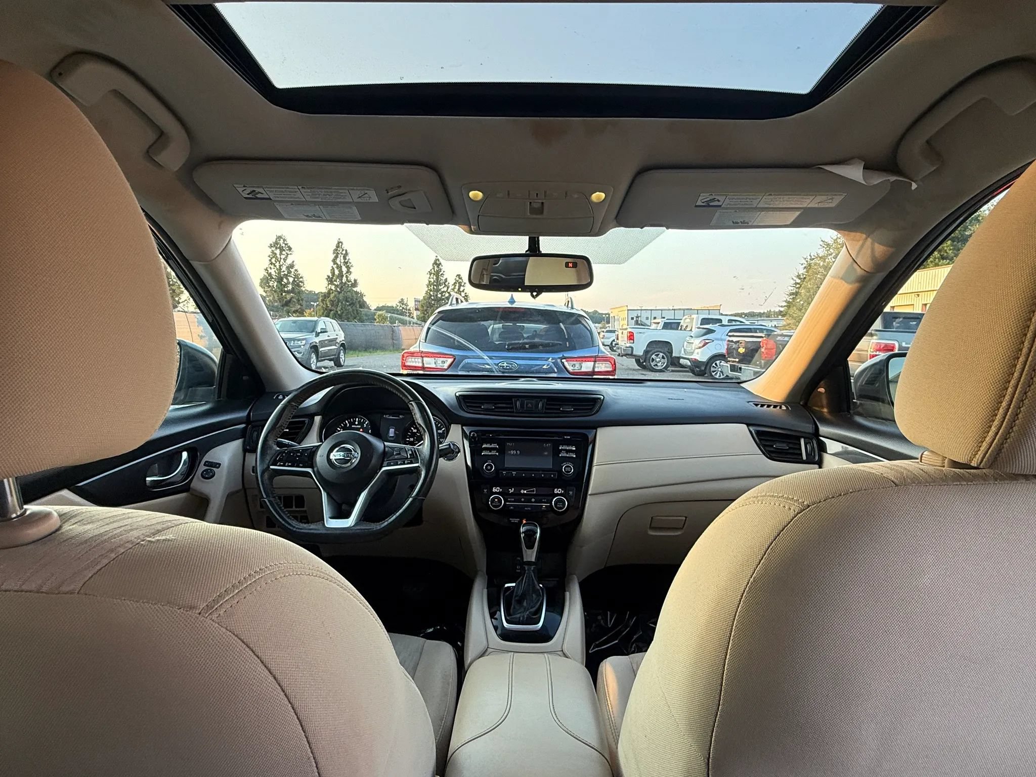 Used 2017 Nissan Rogue SV w/ Sun & Sound Touring Package AWD/4WD image 23