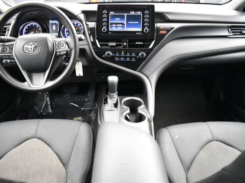 Used 2021 Toyota Camry LE FWD image 19