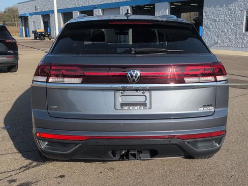 Used 2024 Volkswagen Atlas Cross Sport SE w/ Panoramic Sunroof Package AWD/4WD image 4