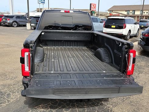 Used 2025 Ford F350 Platinum AWD/4WD image 8