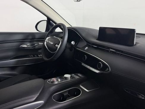 Used 2024 Genesis GV70 2.5T w/ Select Package AWD/4WD image 17