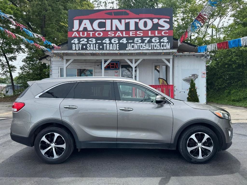 Used 2016 Kia Sorento EX FWD image 1