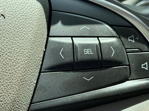 Used 2019 Cadillac XT5 Luxury FWD image 24
