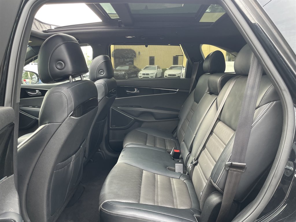 Used 2017 Kia Sorento SX FWD image 24
