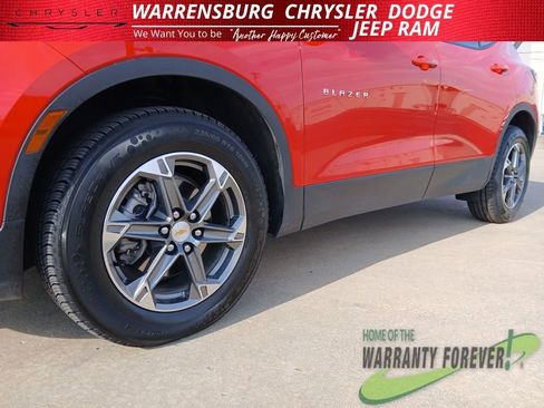 Used 2025 Chevrolet Blazer LT image 34