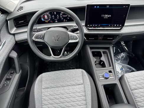 New 2026 Volkswagen Tiguan S FWD image 7