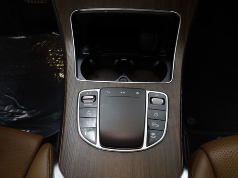 Used 2022 Mercedes-Benz GLC 300 4MATIC image 13