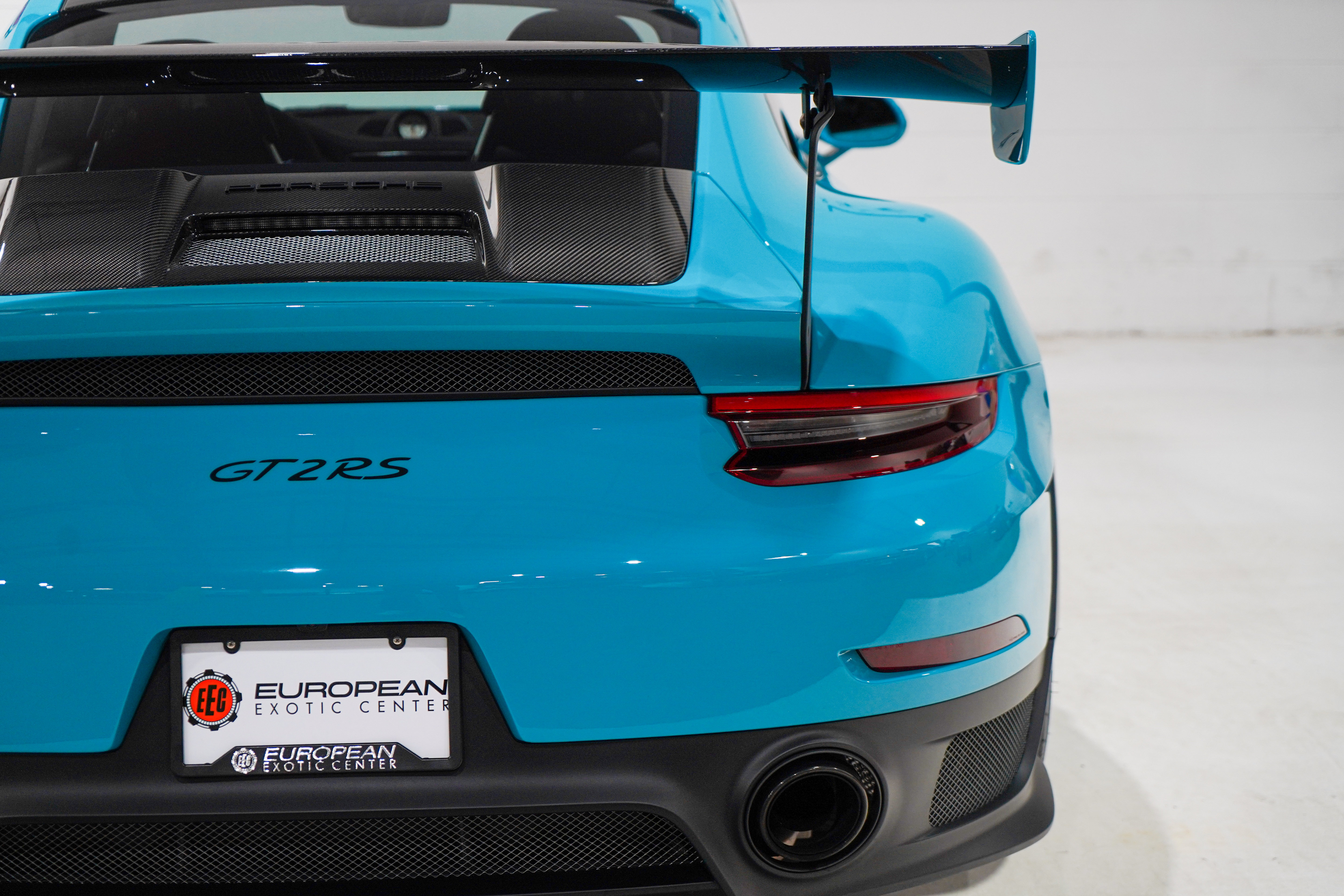 Used 2018 Porsche 911 GT2 RS RWD image 36