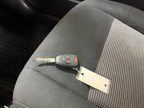 Used 2015 Jeep Patriot Latitude image 22