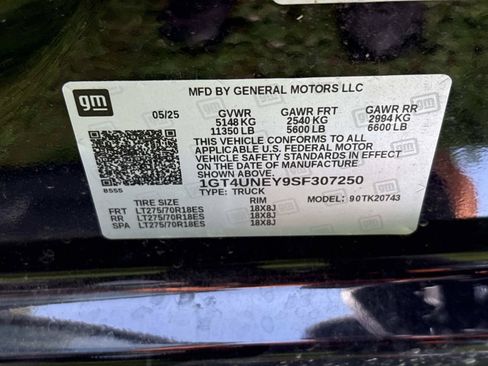 Used 2025 GMC Sierra 2500 SLT w/ SLT Convenience Package AWD/4WD image 33