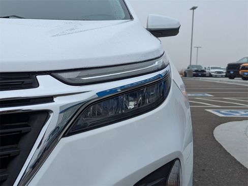 Used 2022 Chevrolet Equinox LT image 41