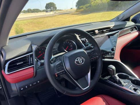 Used 2018 Toyota Camry XSE w/ Audio Package FWD image 15